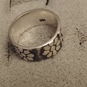 New 925 silver ring sz 7